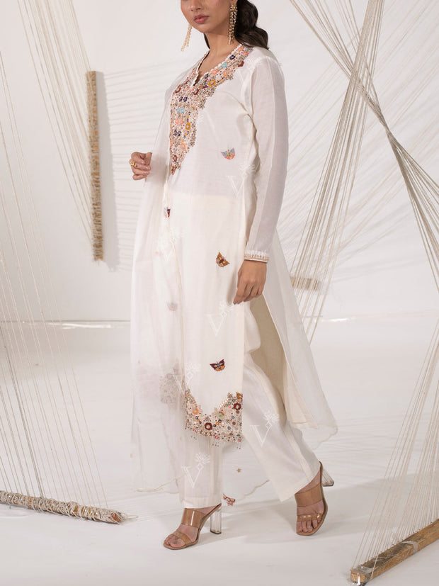 Off-white Chanderi Silk Kurta Set